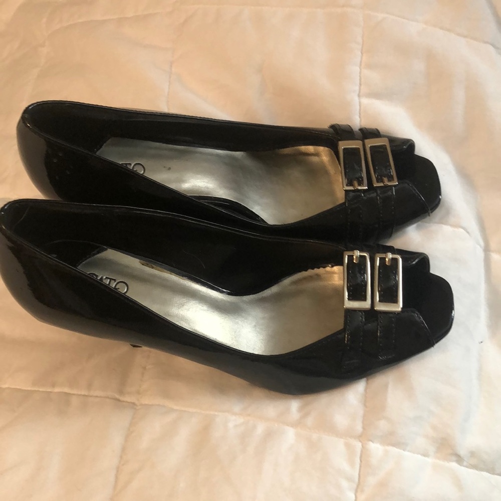 Classic black Cato open toe heels - Picture 2 of 6